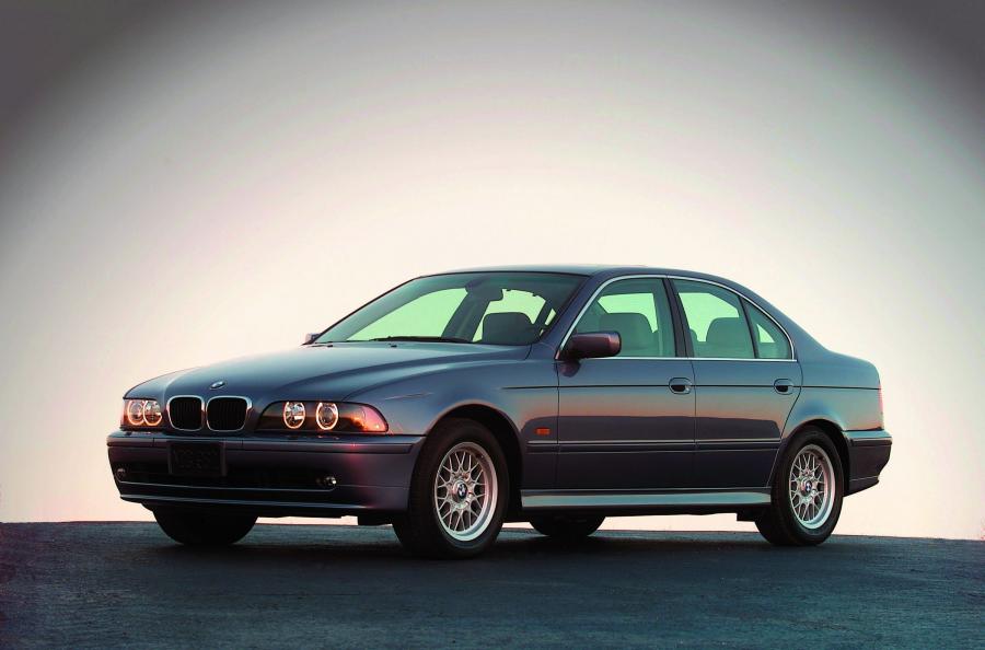  BMW 5-Series 2001 года  (фото 20 из 33)